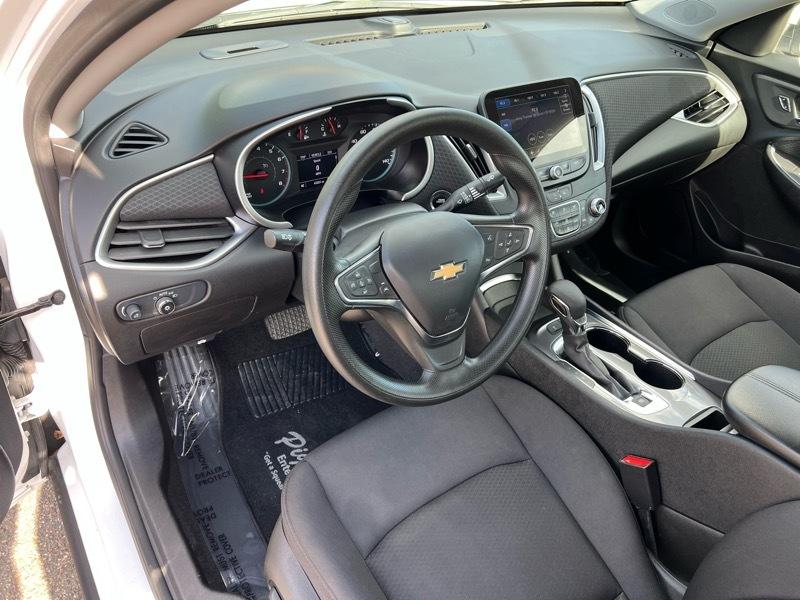 Chevrolet Malibu  2025