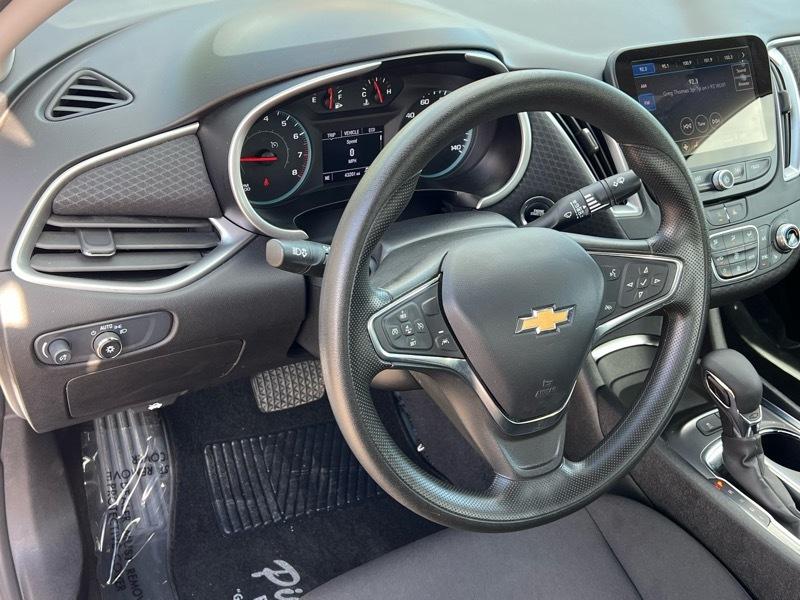 Chevrolet Malibu  2025