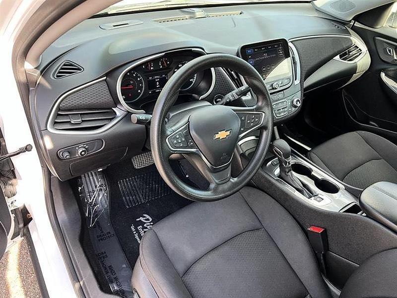 Chevrolet Malibu  2025