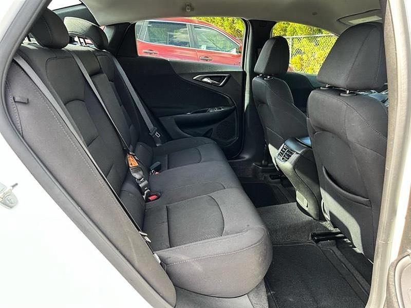 Chevrolet Malibu  2025