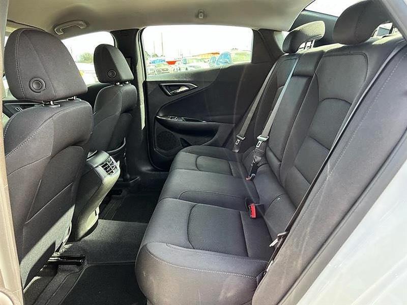 Chevrolet Malibu  2025