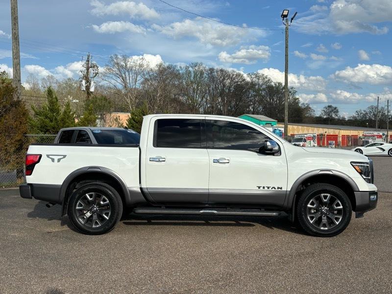Nissan Titan  2024