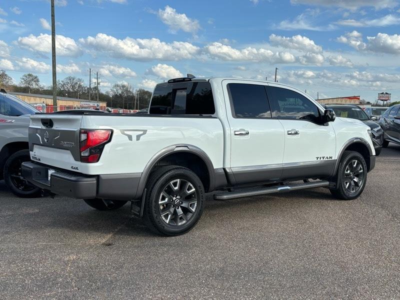 Nissan Titan  2024