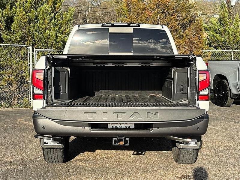 Nissan Titan  2024