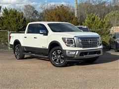 2024 Nissan Titan 