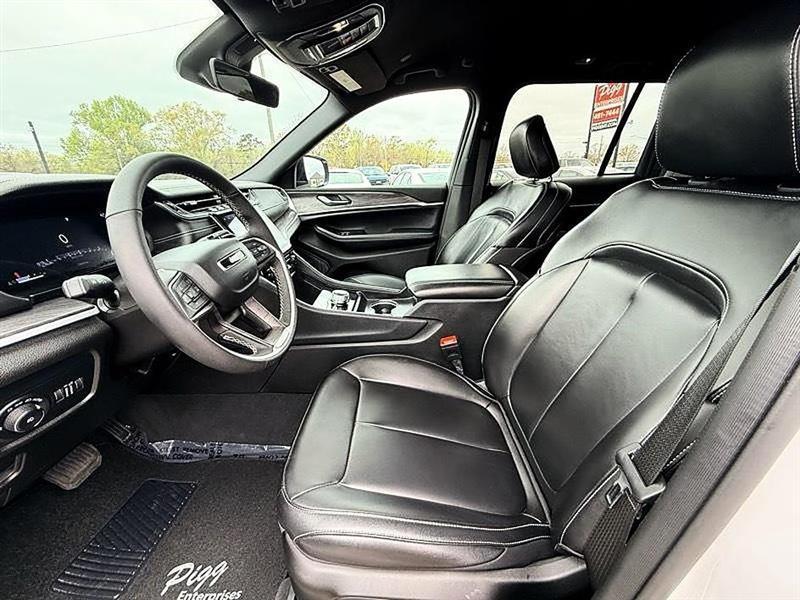 Jeep Grand Cherokee  2025