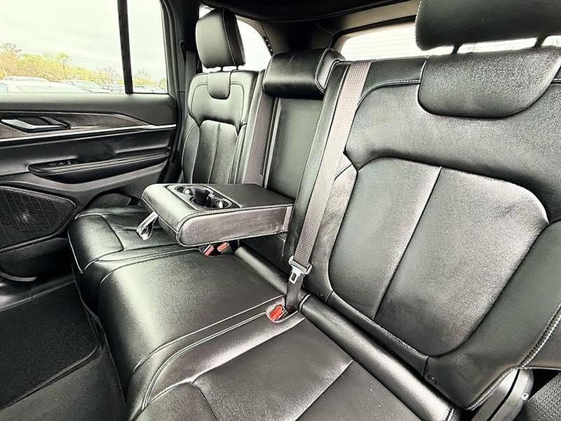 Jeep Grand Cherokee  2025