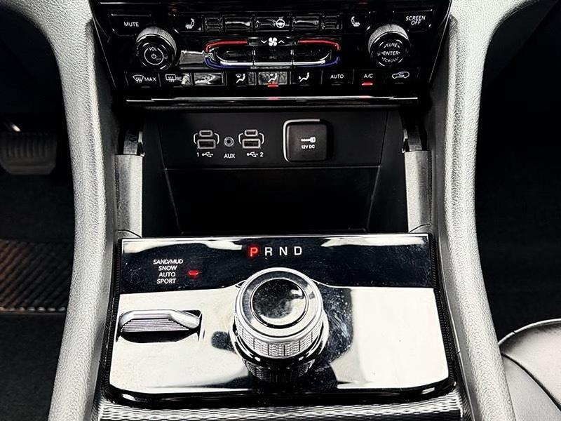 Jeep Grand Cherokee  2025