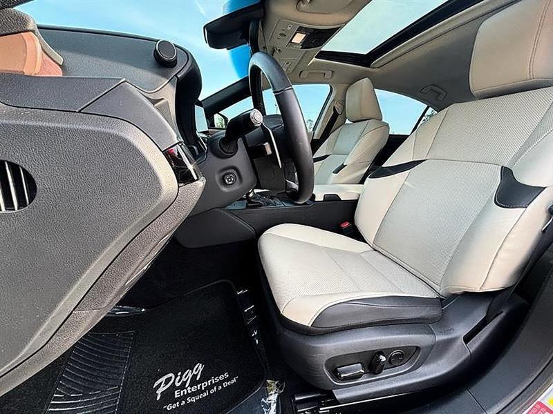 Lexus ES 350  2024