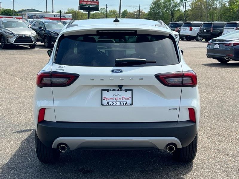Ford Escape  2025
