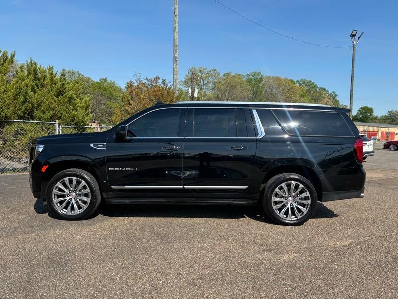 GMC Yukon XL Denali 4WD 2024