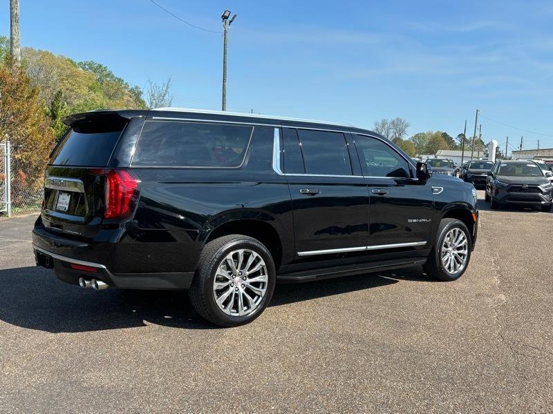 GMC Yukon XL Denali 4WD 2024