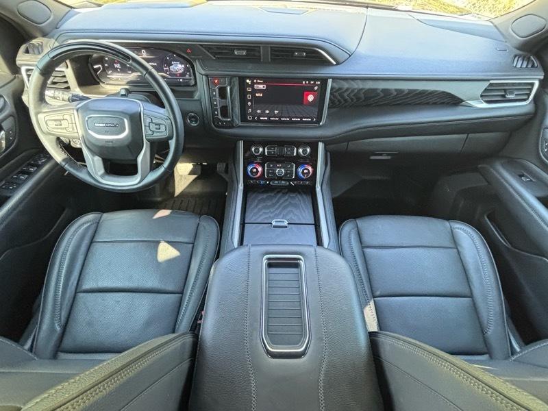 GMC Yukon XL Denali 4WD 2024