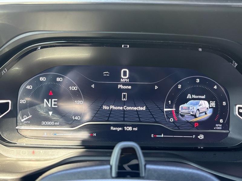 GMC Yukon XL Denali 4WD 2024