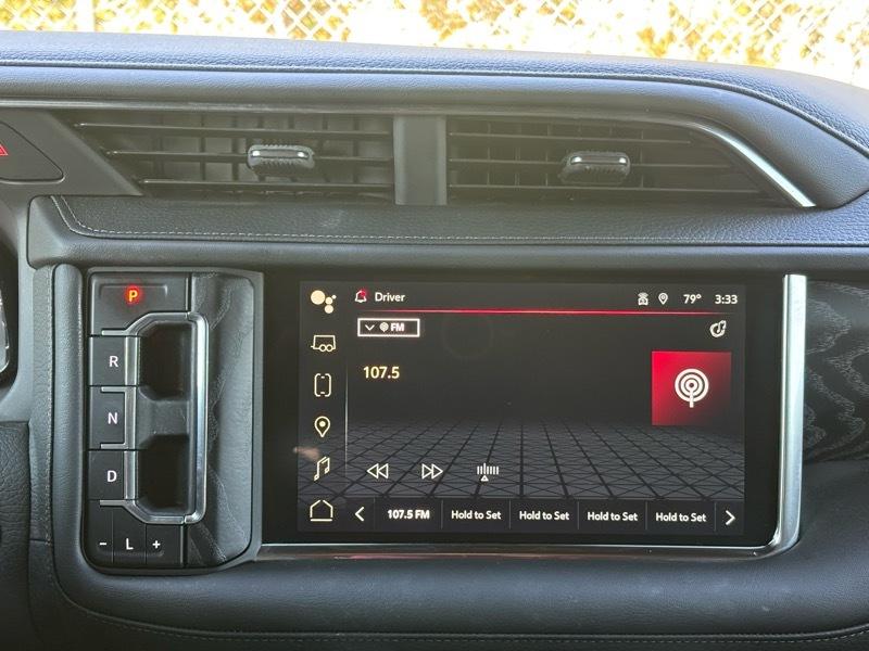 GMC Yukon XL Denali 4WD 2024