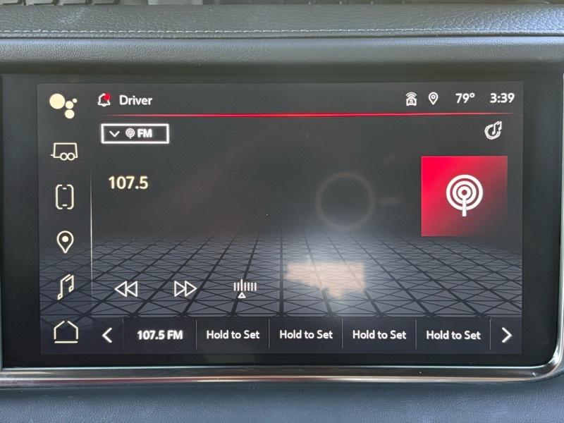 GMC Yukon XL Denali 4WD 2024