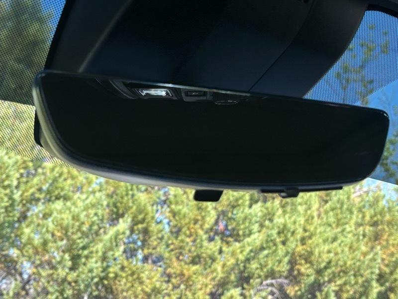 GMC Yukon XL Denali 4WD 2024