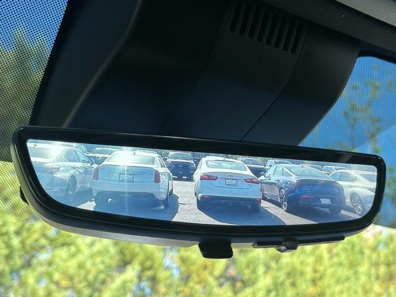 GMC Yukon XL Denali 4WD 2024