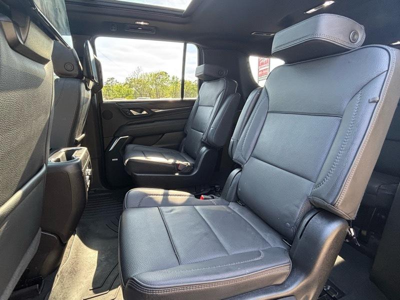 GMC Yukon XL Denali 4WD 2024