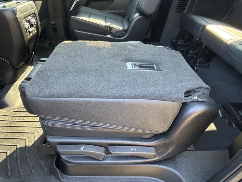 GMC Yukon XL Denali 4WD 2024