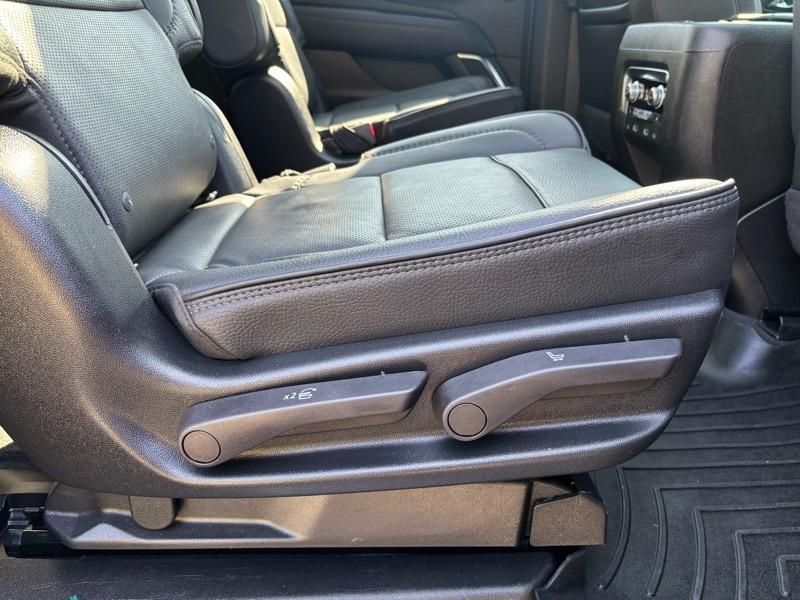 GMC Yukon XL Denali 4WD 2024