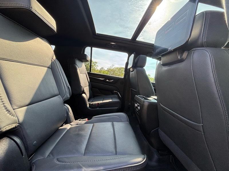 GMC Yukon XL Denali 4WD 2024