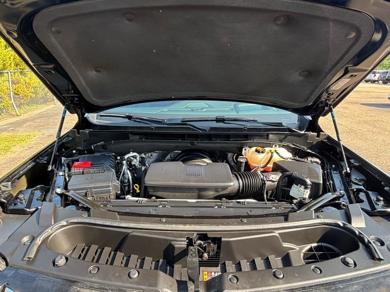 GMC Yukon XL Denali 4WD 2024