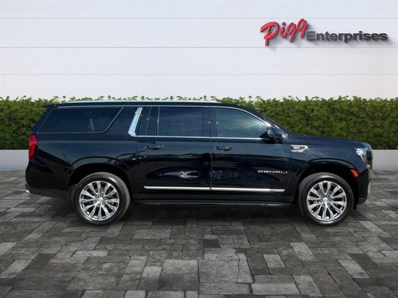 GMC Yukon XL Denali 4WD 2024