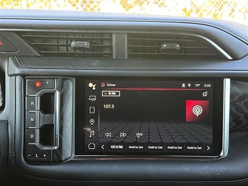 GMC Yukon XL Denali 4WD 2024