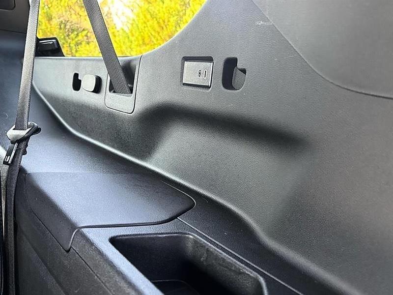 GMC Yukon XL Denali 4WD 2024