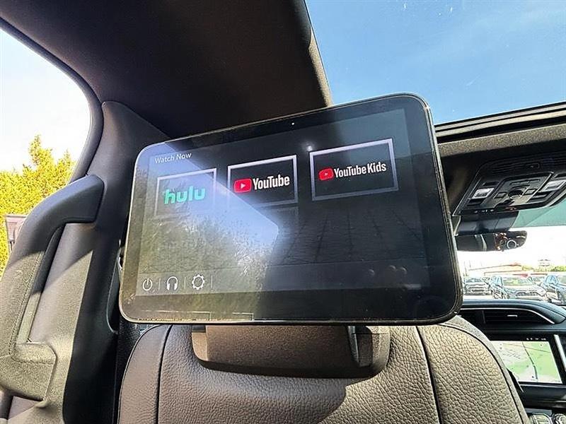 GMC Yukon XL Denali 4WD 2024