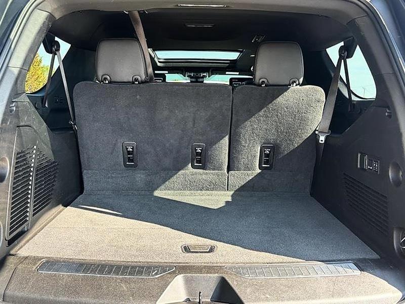 GMC Yukon XL Denali 4WD 2024