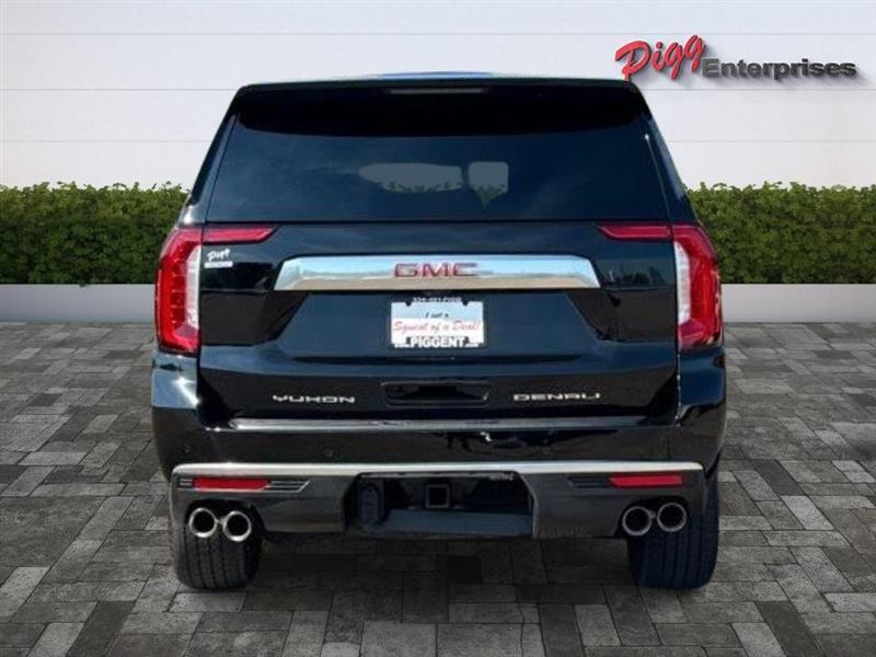 GMC Yukon XL Denali 4WD 2024