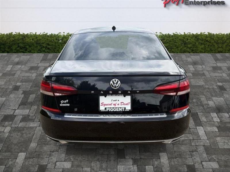 Volkswagen Passat  2021