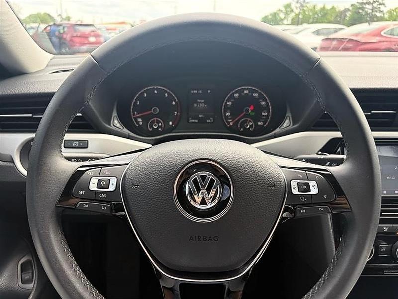Volkswagen Passat  2021