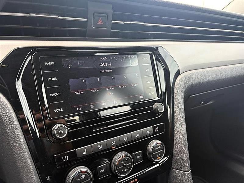 Volkswagen Passat  2021