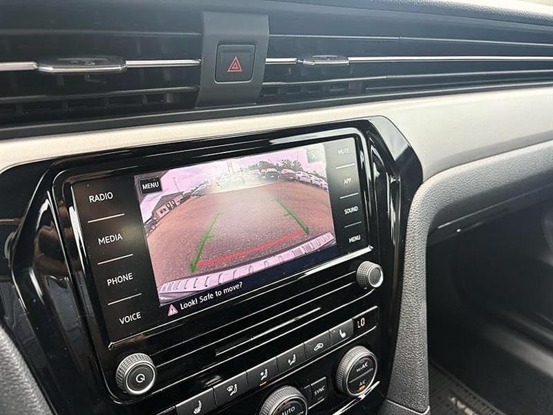 Volkswagen Passat  2021