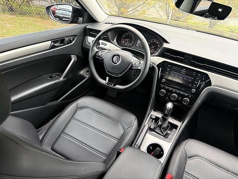 Volkswagen Passat  2021