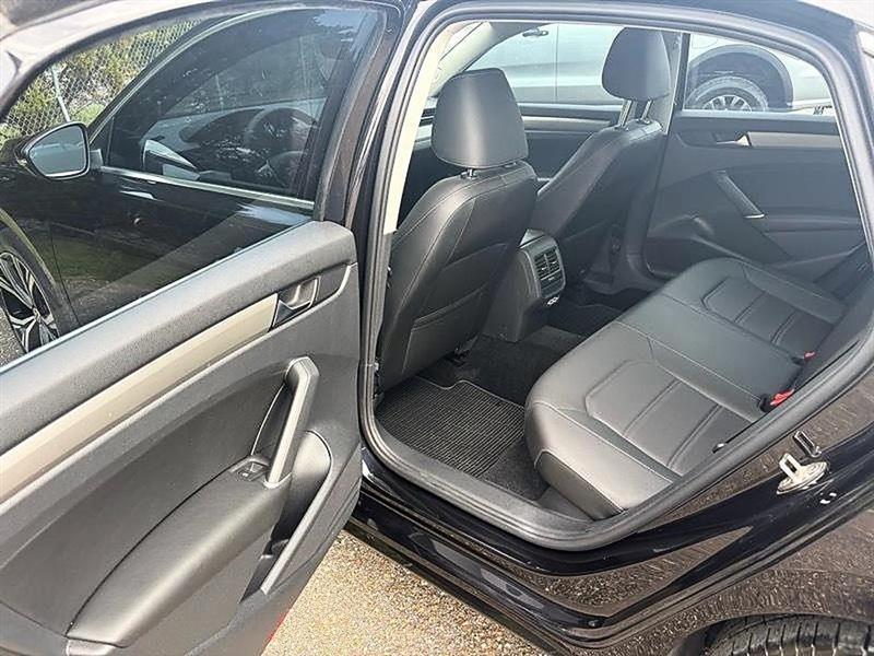 Volkswagen Passat  2021