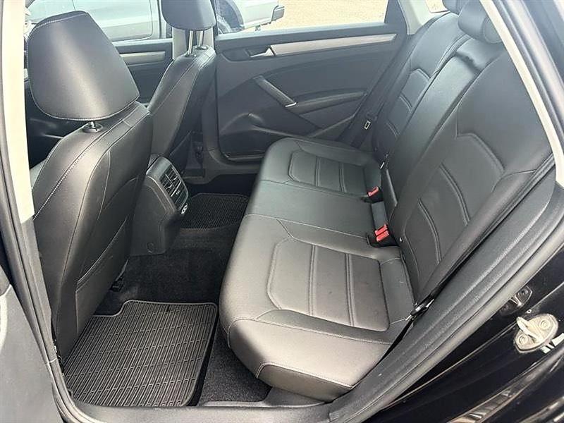 Volkswagen Passat  2021