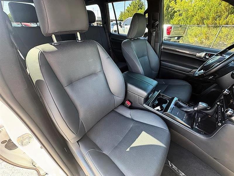 Lexus GX 460  2022
