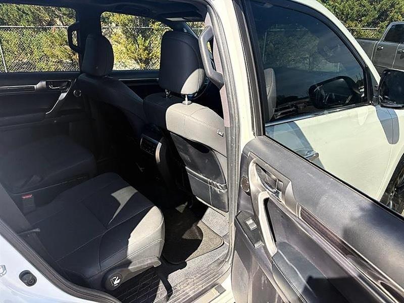 Lexus GX 460  2022