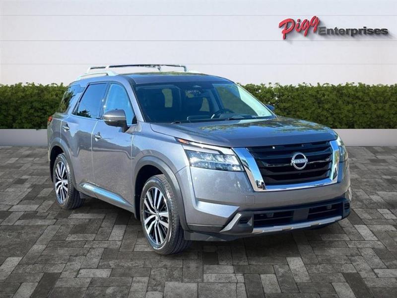 Nissan Pathfinder  2024