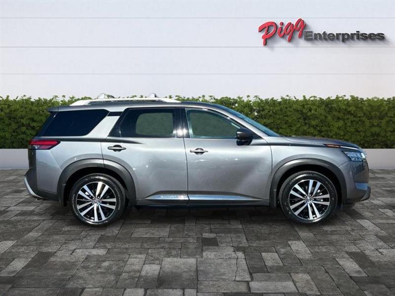 Nissan Pathfinder  2024