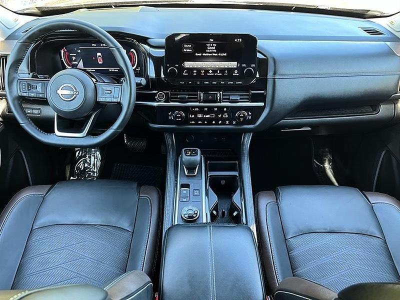 Nissan Pathfinder  2024