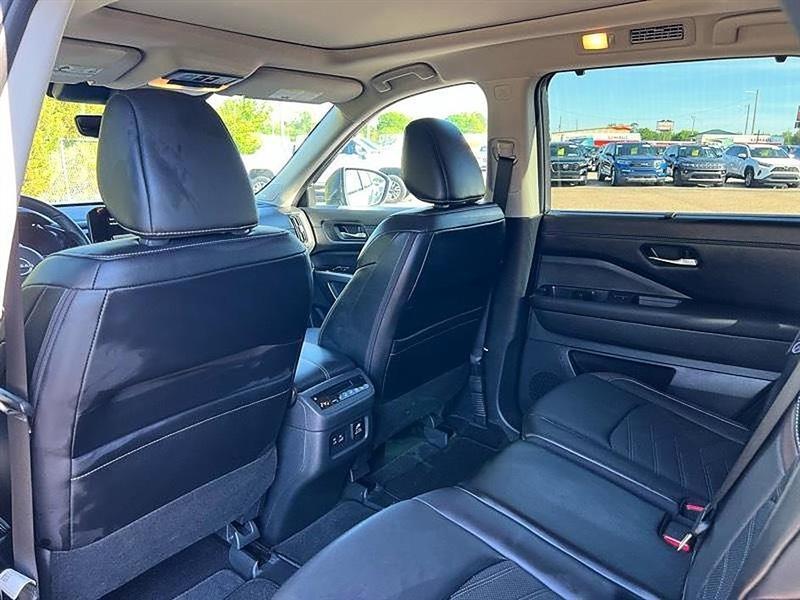 Nissan Pathfinder  2024