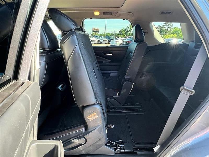 Nissan Pathfinder  2024