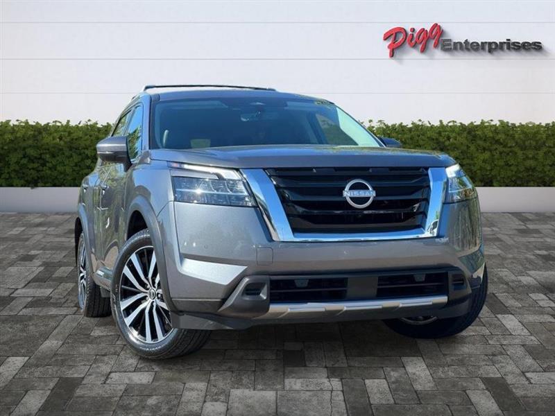 Nissan Pathfinder  2024
