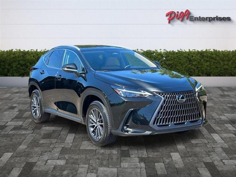 Lexus NX  2025