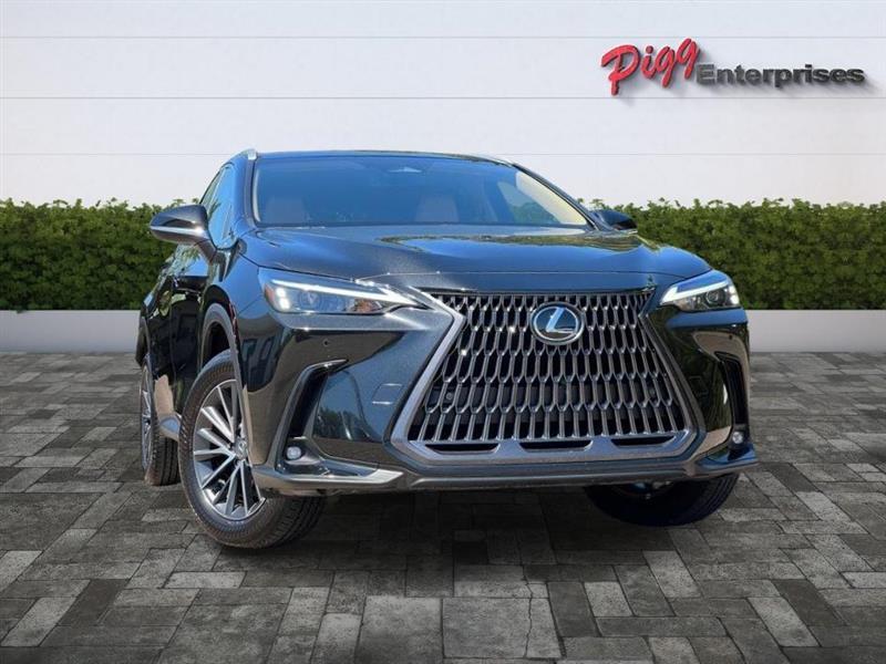 Lexus NX  2025